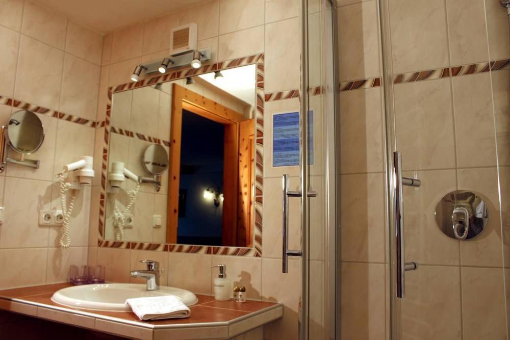 Edelweiß 4*